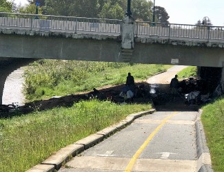 homelesspeopleunderbridge