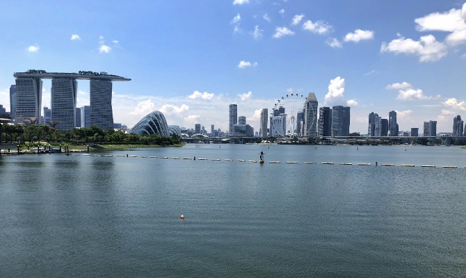 Singaporeskyline