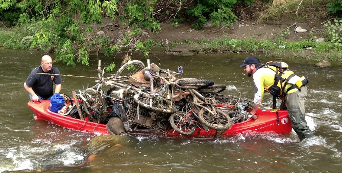 canoewithtrashphotobyHannahSanger